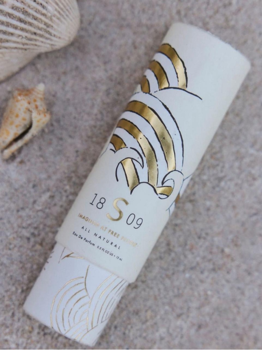 Free People 1809 surf Eau De Parfum Roll On #perfume / comes with 4 travel